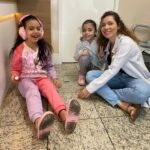 "A infância é um terreno que pisamos a vida inteira."